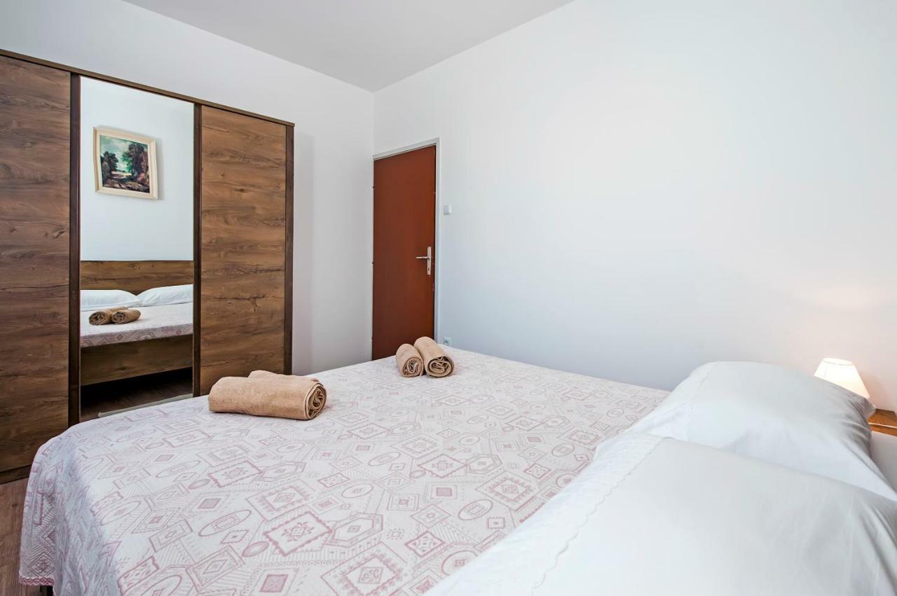 Apartment Ivo Rovinj Exterior photo